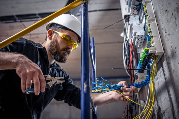Best Licensed Electrician  in Staten Island, NY